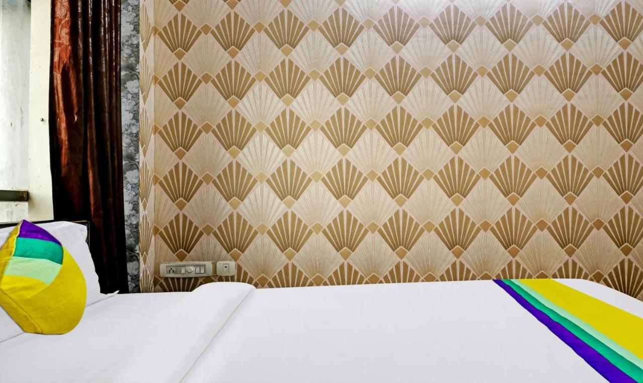 Itsy By Treebo - Ashoka Grand Hotel Varanasi Ngoại thất bức ảnh