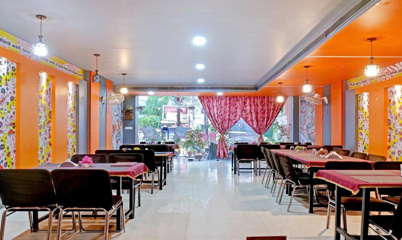 Itsy By Treebo - Ashoka Grand Hotel Varanasi Ngoại thất bức ảnh